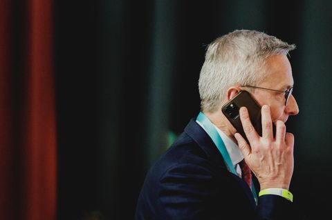 92 Prozent weniger Gehalt – das verdient Karsten Wildberger im Merz-Kabinett