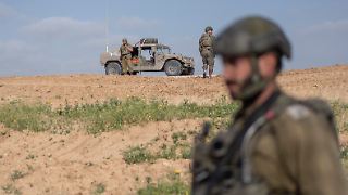 Israels Armee beruft Zehntausende Reservisten ein