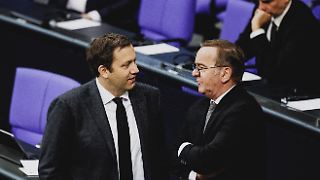 Klingbeil rasiert alle Ampel-Minister - außer Pistorius
