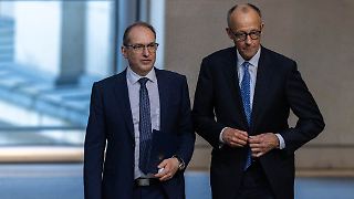 Dobrindt plant offenbar 12-Stunden-Schichten für Grenzbeamte