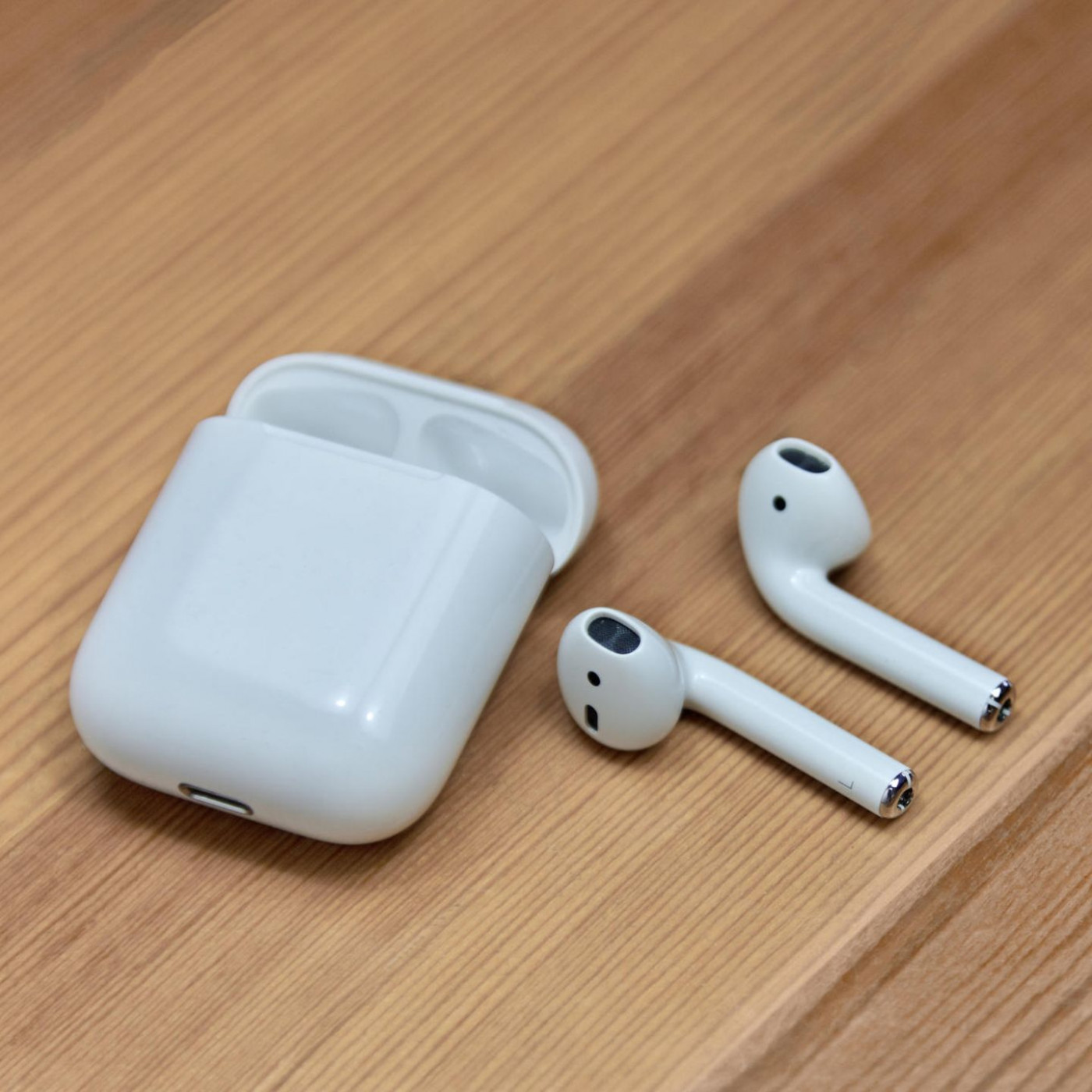 Airpods reinigen: So werden Kopfhörer, Silikonaufsätze und Ladecase wieder sauber