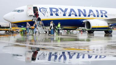 Ryanair-Gewinn schrumpft wegen sinkender Ticketpreise
