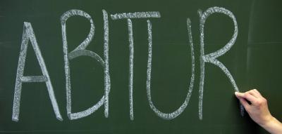 Abitur-Jahrgang wählt „NSDABI“ zum Motto – Polizei ermittelt