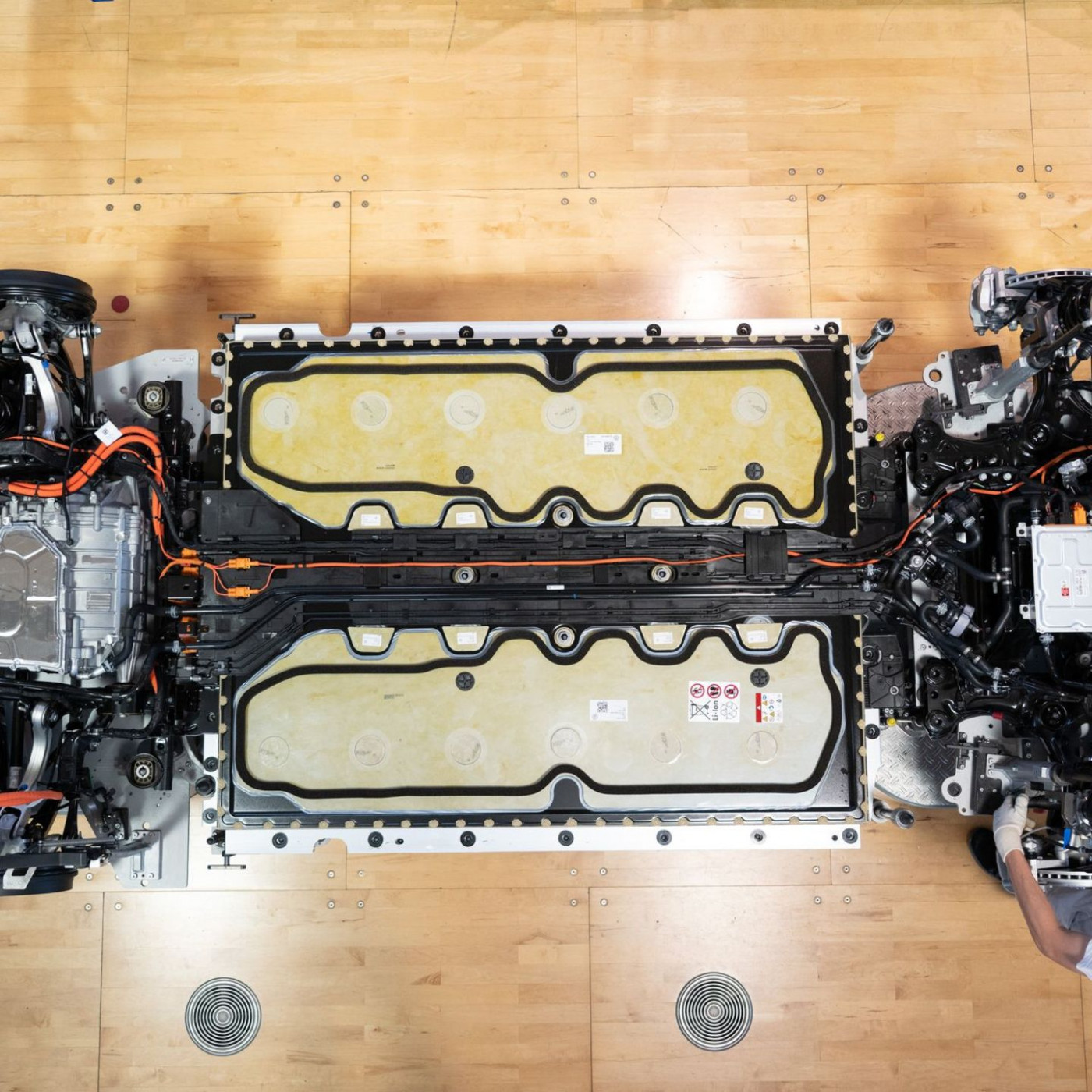 Fraunhofer-Institut zerpflückt E-Auto-Mythen