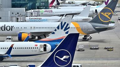 Flughafenchef verspricht mehr Pünktlichkeit im Sommer