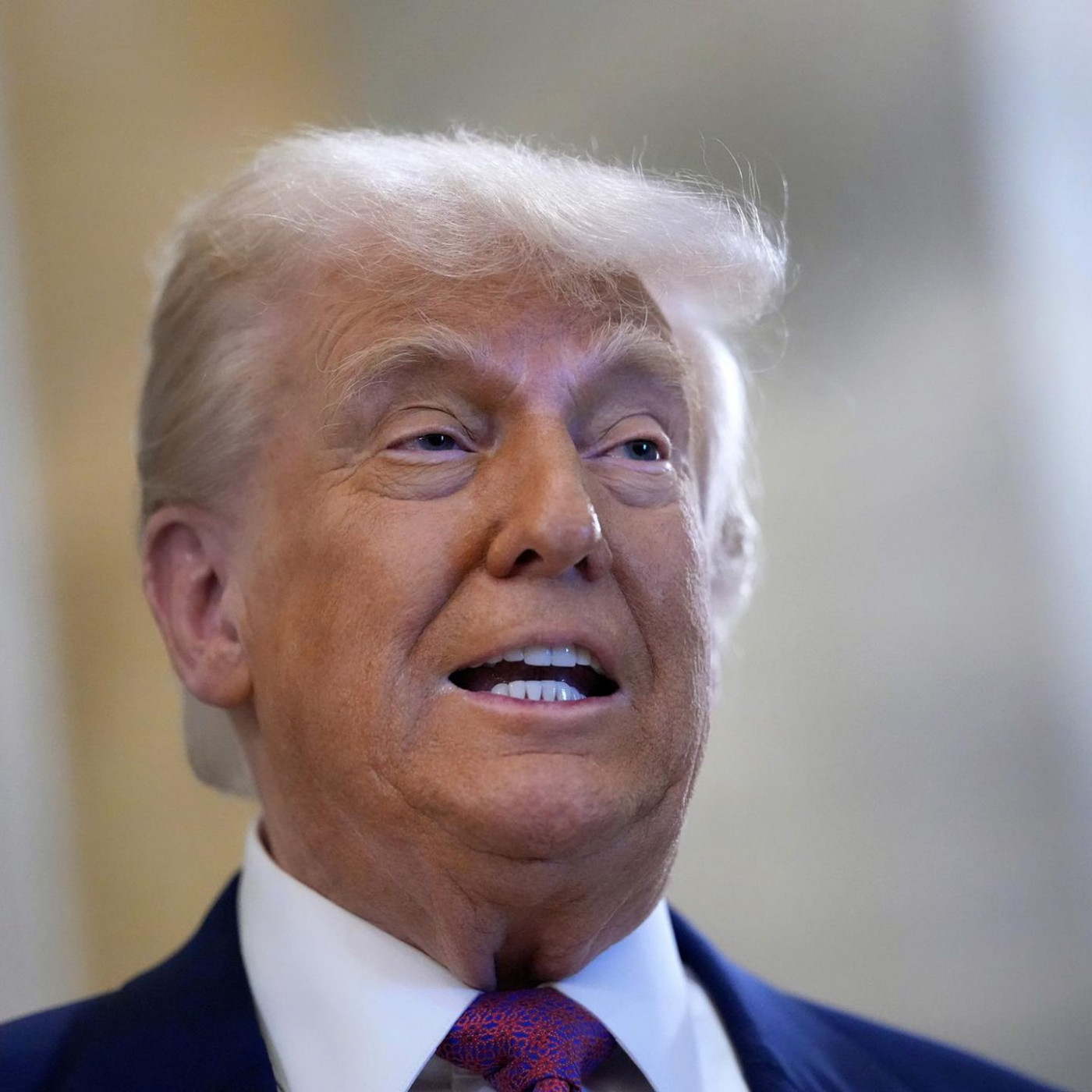 Trump droht EU mit 50 Prozent Zoll – Dax schmiert ab