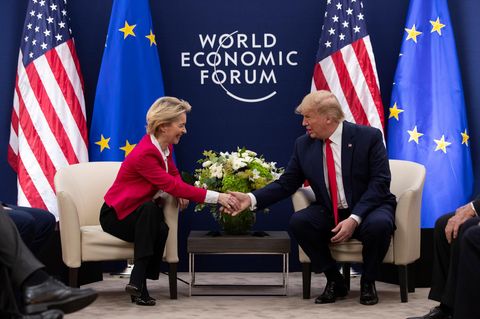 Diese umstrittenen Lobbyisten heuert Europa für Nähe zu Trump an