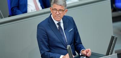 „Plattform-Soli“ – Weimer stößt Debatte über Digitalsteuer an