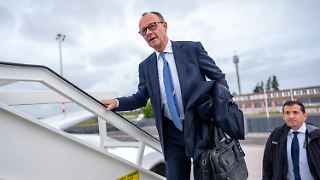 Merz reist mit Trumps Handynummer und Ratschlägen von Selenskyj im Gepäck