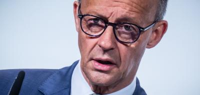 Merz will Zurückweisungen an der Grenze fortsetzen – AfD reagiert mit Vorwürfen an die Justiz