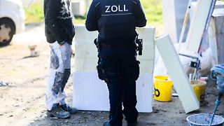 Klingbeil sagt Schwarzarbeit den Kampf an und will "Zollbeamte losschicken"