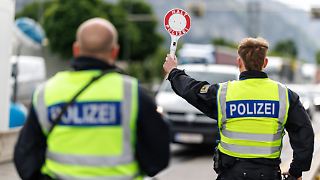 Richter erhalten nach Asylentscheid Morddrohungen - Hubig sauer