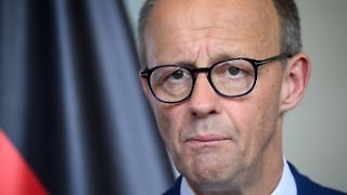 Merz fordert Deeskalation und beruft Sicherheitskabinett ein