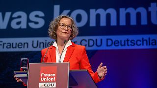 NRW-Bauministerin Scharrenbach kämpft gegen Krebs