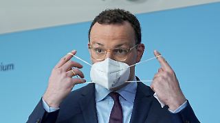Steuergeldverbrennung leicht gemacht - mit Maskenmogul Jens Spahn