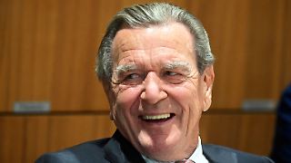 Amtsarzt soll Gerhard Schröders Attest überprüfen