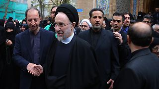 Iranische Reformer wollen Chamenei zum Einlenken bewegen