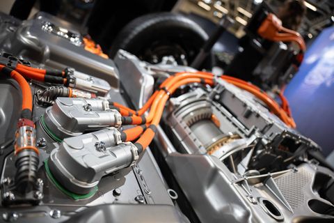 Gesunkene Nachfrage nach E-Autos – Batteriemarkt bricht ein