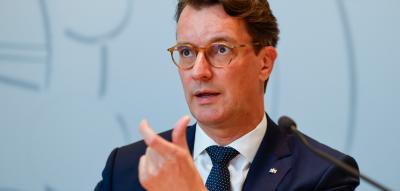 Streit um Stromsteuer – Wüst warnt vor Bruch des Koalitionsvertrags