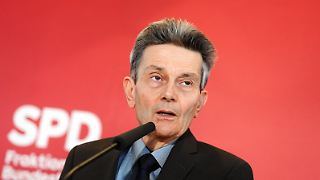 Mützenich fühlt sich von der SPD malträtiert