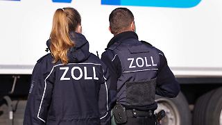 Klingbeil rüstet Zoll gegen Schwarzarbeit auf