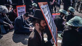 Israel zieht 54.000 ultraorthodoxe Studenten ein