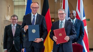 Merz und Starmer unterzeichnen deutsch-britischen Freundschaftsvertrag