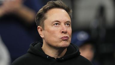 Tesla-Chef Musk warnt vor "harten Quartalen"