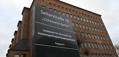 Verdachts auf Bestechlichkeit – Ermittler durchsuchen Wohnungen von Behörden-Mitarbeitern