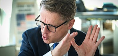 „Gesellschaft wird es auf Dauer nicht aushalten“ – Linnemann will Verbeamtungsstopp