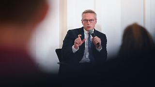 Digitalminister befürwortet Altersgrenze für Social Media