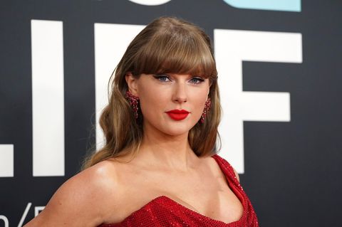 Musk-KI Grok erstellt ungefragt Nacktvideos von Taylor Swift