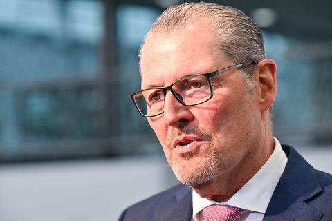 Arbeitgeber kritisieren Pläne der Regierung zur Tariftreue