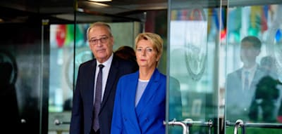 „Horrorszenario“ in der Schweiz – Präsidentin kehrt mit leeren Händen aus den USA zurück