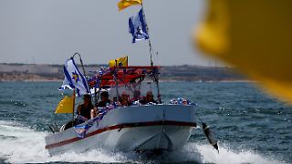 Angehörige der Hamas-Geiseln segeln Richtung Gaza