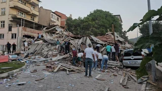 Erdbeben der Stärke 6.1 hat die Westtürkei erschüttert