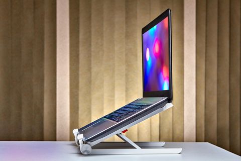 Höhenverstellbarer Laptopständer: Darum ist die Anschaffung sinnvoll