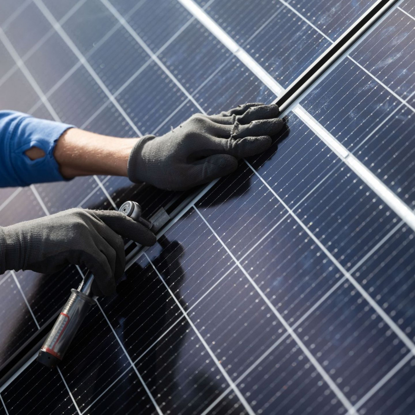 Solarhandwerk sieht Jobs bei möglichem Förderende in Gefahr