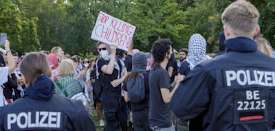 „Sinwar, Sinwar“-Rufe – Polizei löst Demo auf und nimmt 190 Personen fest