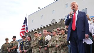 Trump besucht Polizei und will Washington schöner machen