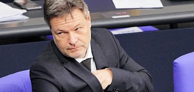„Wählertäuschung“, „schlechter Verlierer“, „Realitätsverlust“ – Heftige Reaktionen auf Habeck-Abgang