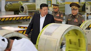 Kim Jong Un besichtigt neue Raketenproduktionslinie