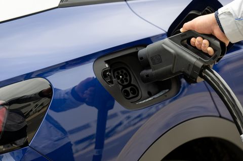 Deutlich mehr E-Autos neu zugelassen