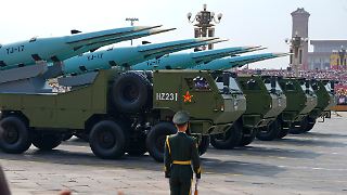 China zeigt bei großer Militärparade neue Waffen