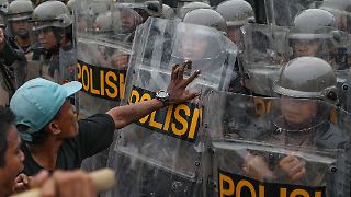 Aktivisten melden mindestens zehn Tote bei Unruhen in Indonesien