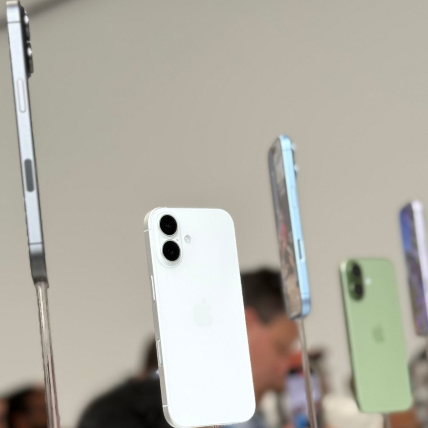 iPhone, Apple Watch und Co. in Bildern – So schick sind Apples Neuvorstellungen