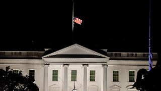 Trump lässt nach Mord an Charlie Kirk Flaggen auf halbmast setzen