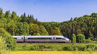 Bericht: Bahn plant Kahlschlag beim Reiseverkehr