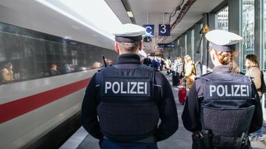 Stellwerk-Störung bei Hannover: Polizei geht von Brandstiftung aus