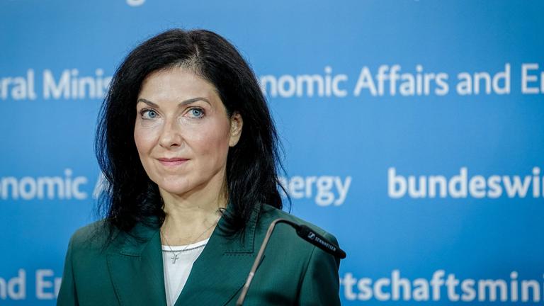 Reiche will Subventionen für Energiewende kürzen